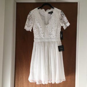 NWT! white lace Lulu's dress